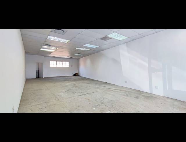 96M² RETAIL TO LET IN DIE HOEWES